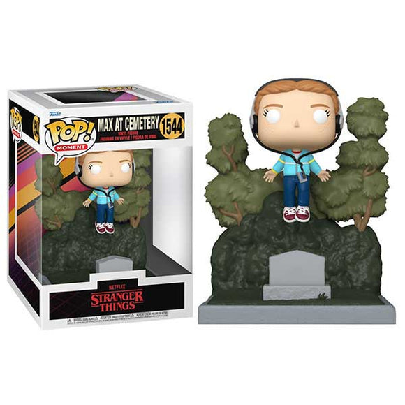 Stranger Things - Max at Cemetery Pop! Moment Vinyl Figure Set