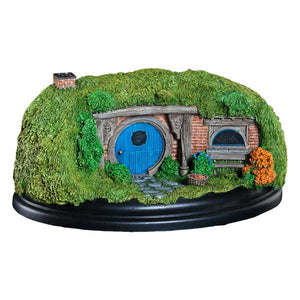 The Hobbit - #26 Gandalf's Cutting Hobbit Hole 3" Diorama Statue