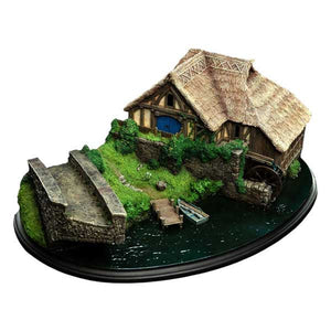 The Hobbit - Sandyman's Mill and Bridge in Hobbiton 5" Diorama Statue