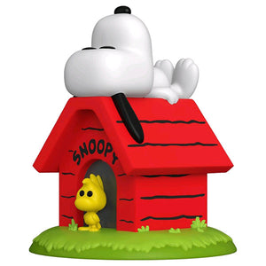 Peanuts - Snoopy on Doghouse Pop! Deluxe Vinyl Figure