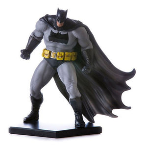 Batman: Arkham Knight - Batman Dark Knight 1:10 Statue