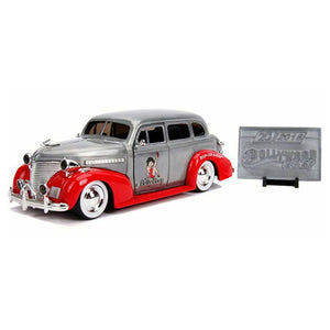 Betty Boop - 1939 Chevy Master Deluxe 1:24 Scale Hollywood Ride Die-Cast Vehicle