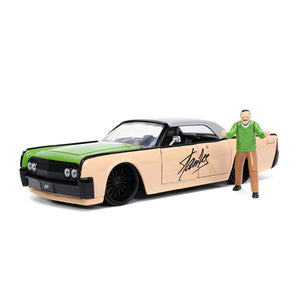 Stan Lee - 1963 Lincoln Continental with Stan Figure 1:24 Scale Hollywood Ride Die-Cast Vehicle