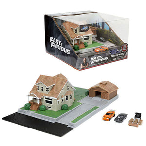 Fast and Furious - Dom's House with 2 vehicles NanoScene Diorama Set