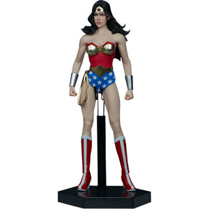 DC Comics - Wonder Woman 1:6 Scale 12" Action Figure